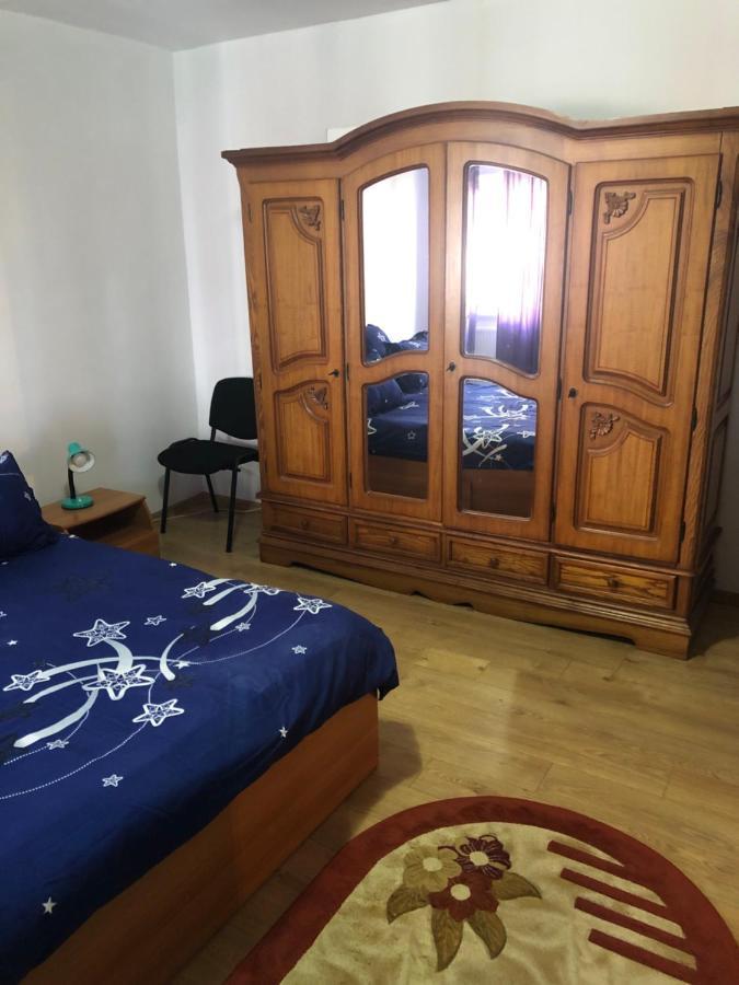 Studio In Craiova Buitenkant foto